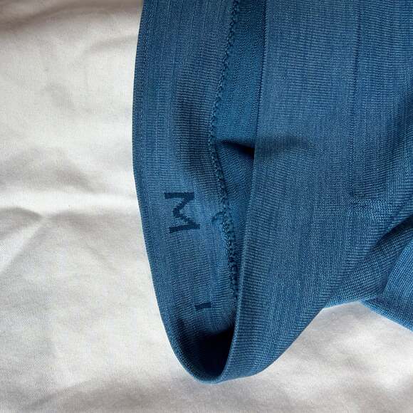 Lululemon - Picture 4 of 4